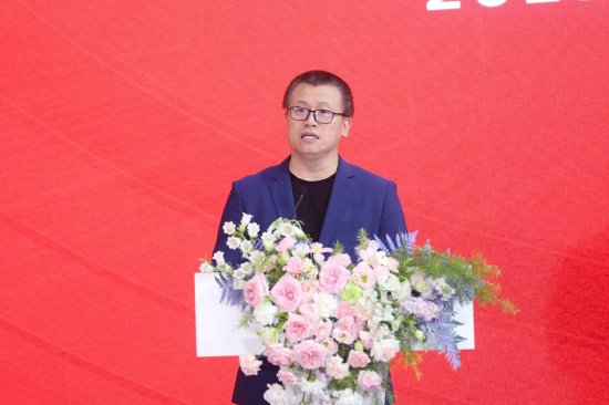 在线配资开户官网 新浪财经CEO邓庆旭：IP产业已成为文化传媒赛道的新质生产力
